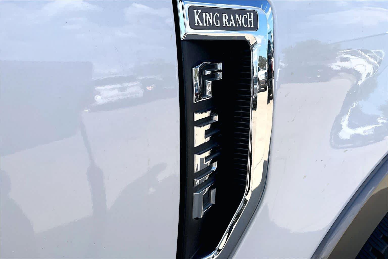 Certified 2019 Ford F250 King Ranch w/ King Ranch Ultimate Package AWD/4WD image 12