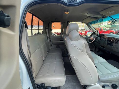 Used 2003 Ford F150 Lariat RWD image 24