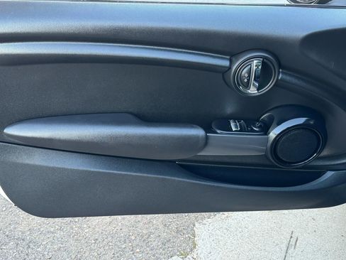 Used 2015 MINI Cooper 2-Door Hardtop image 23