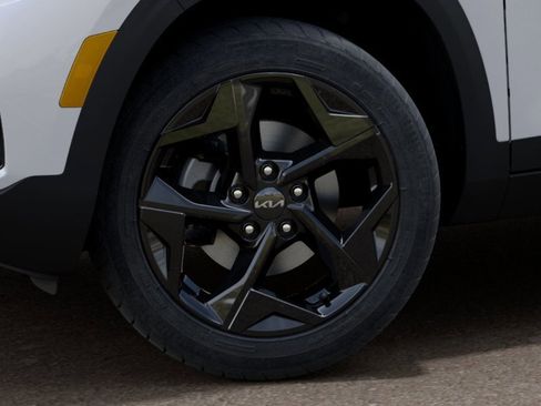 New 2026 Kia Seltos EX image 9