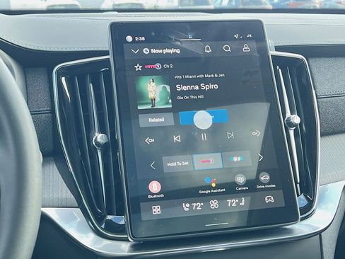 New 2026 Volvo XC90 B6 Ultra w/ Protection Package image 18