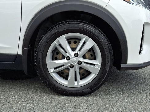 Certified 2023 Nissan Kicks S FWD image 9