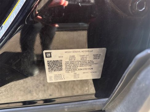 Used 2019 GMC Acadia SLE w/ LPO, Floor Liner Package image 31