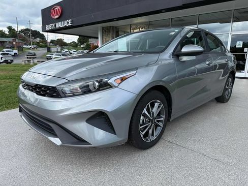Used 2024 Kia Forte LXS FWD image 25