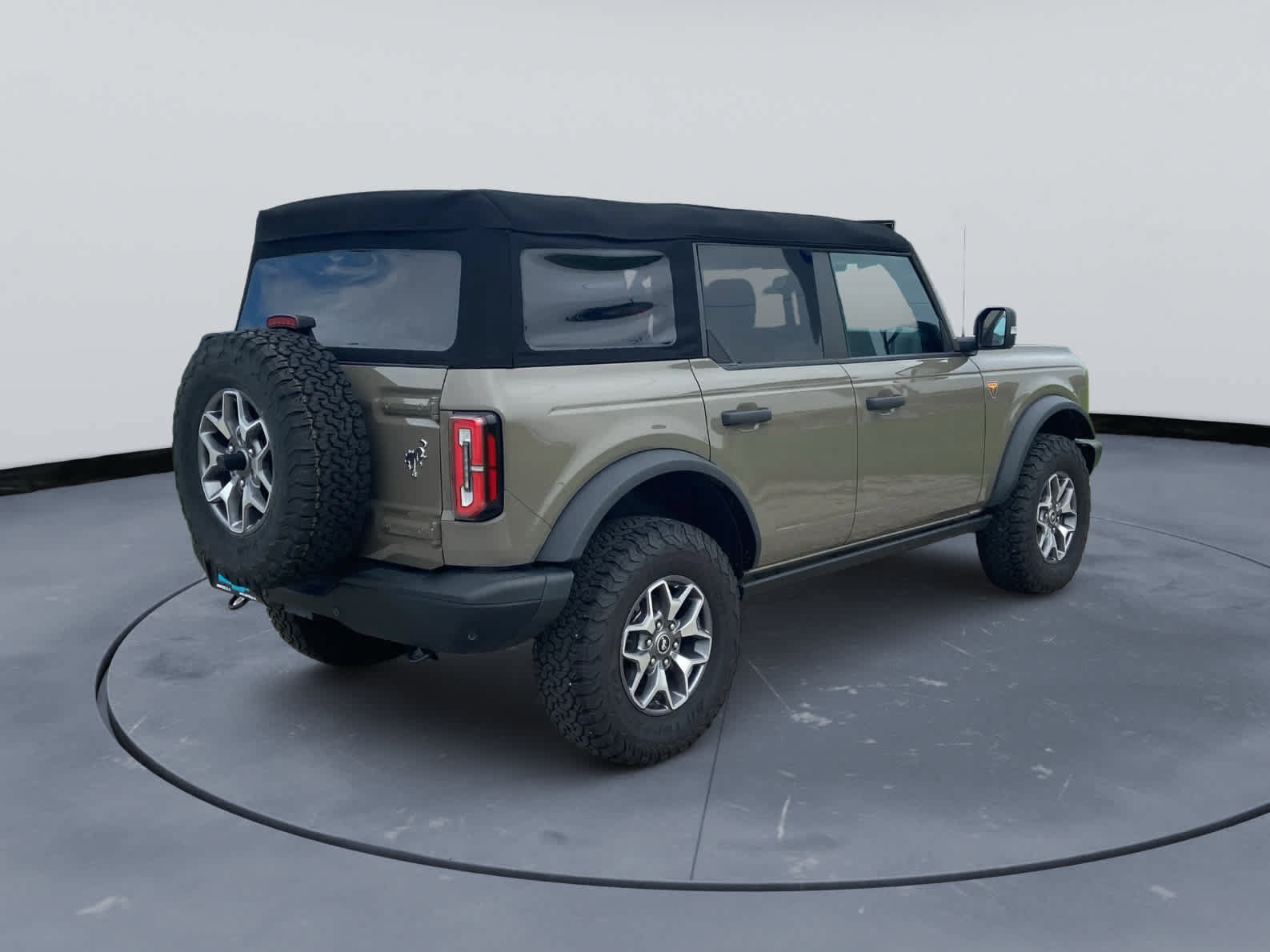 Used 2025 Ford Bronco Badlands AWD/4WD image 5