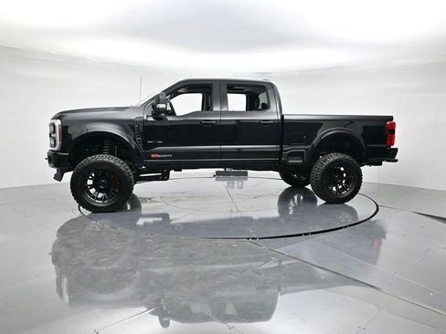 New 2025 Ford F250 XLT w/ Black Appearance Package image 7
