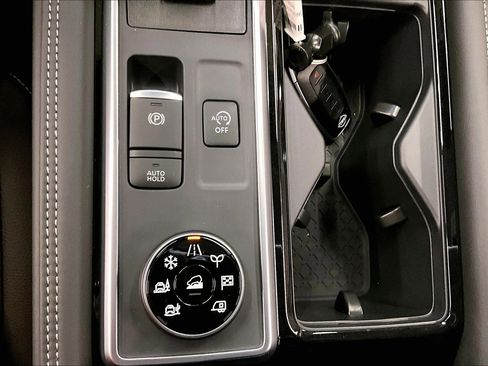 New 2025 Nissan Pathfinder Platinum w/ Cargo Package image 52