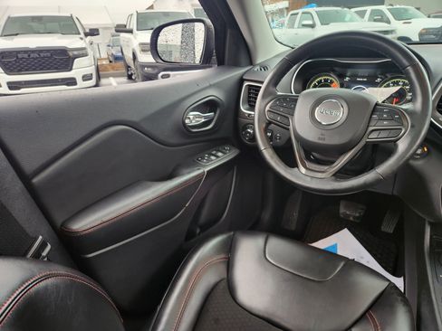 Used 2021 Jeep Cherokee Trailhawk w/ Sun, Sound & Nav Group image 25