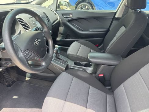 Used 2016 Kia Forte LX w/ LX Popular Plus Package FWD image 4