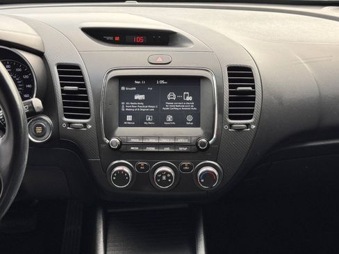 Used 2017 Kia Forte EX FWD image 22