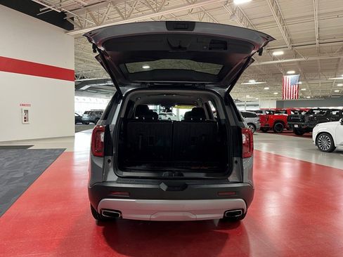 Certified 2023 GMC Acadia SLE w/ Driver Convenience Package image 14