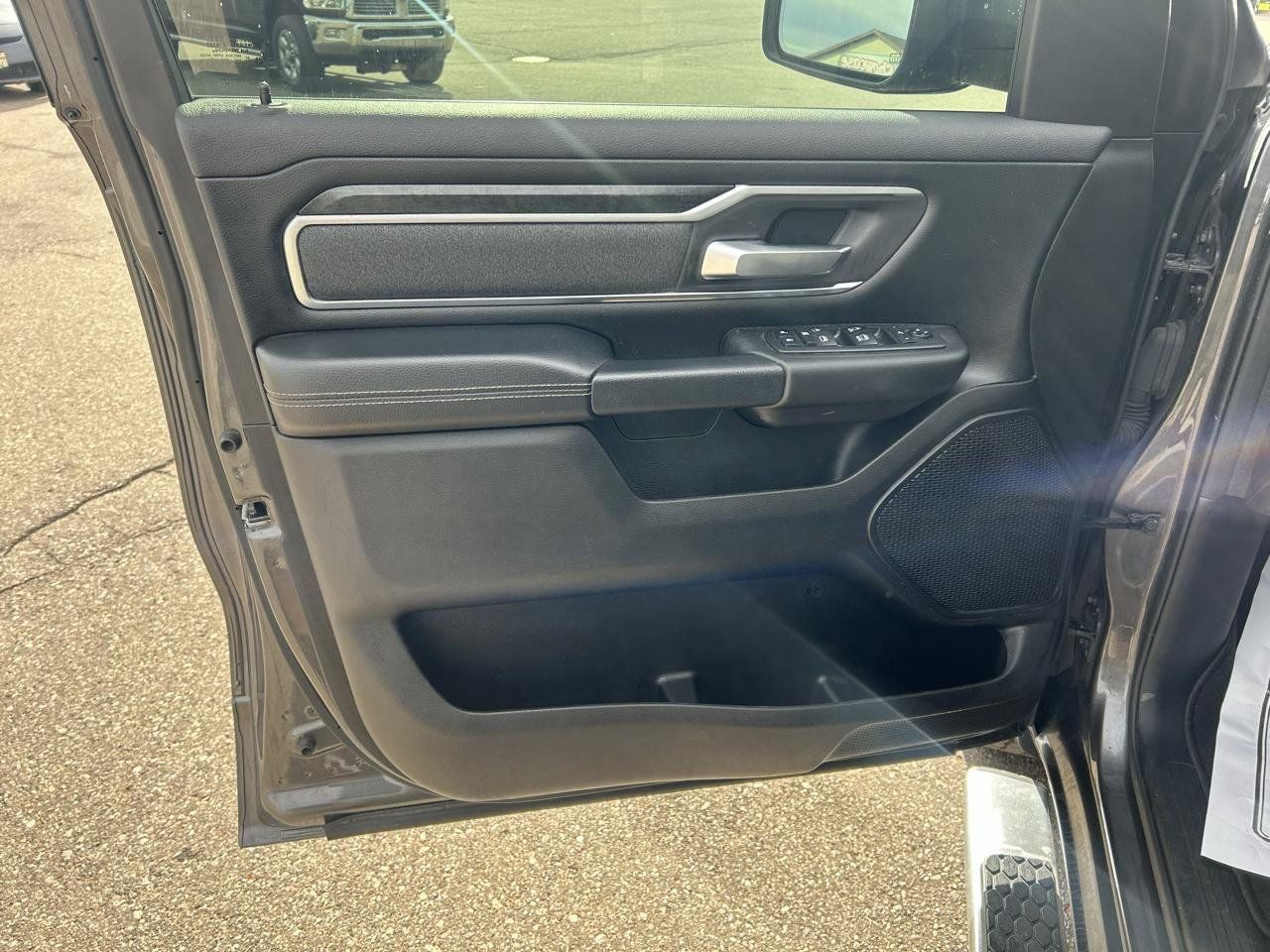 Used 2019 RAM 1500 Big Horn AWD/4WD image 13