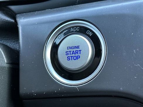 Used 2018 Hyundai Sonata Limited image 19