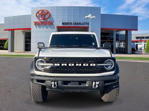 Used 2024 Ford Bronco Wildtrak AWD/4WD image 3