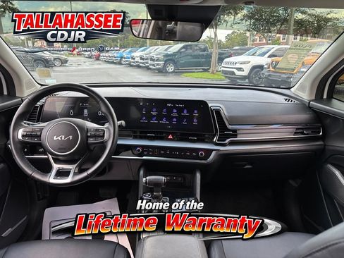Used 2023 Kia Sportage EX FWD image 28