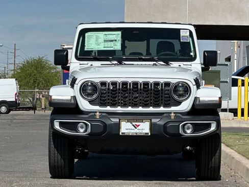 New 2026 Jeep Gladiator Sport AWD/4WD image 8