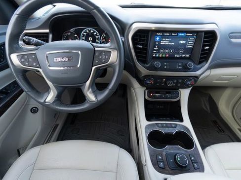 Used 2022 GMC Acadia Denali w/ Denali Ultimate Package image 15
