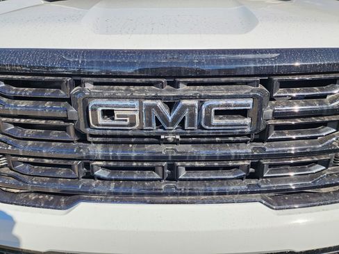 New 2026 GMC Acadia Elevation w/ Black Edition FWD image 10