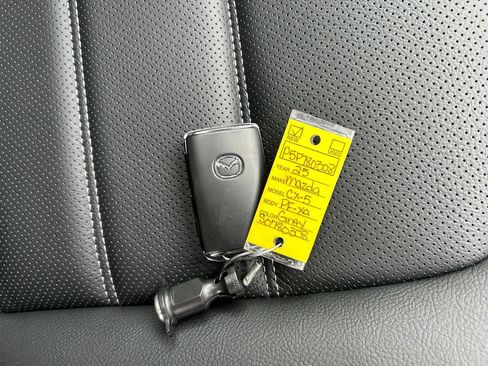 New 2025 MAZDA CX-5 AWD 2.5 S w/ Preferred Package image 29