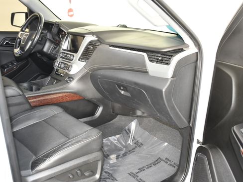 Used 2020 GMC Yukon SLT AWD/4WD image 36