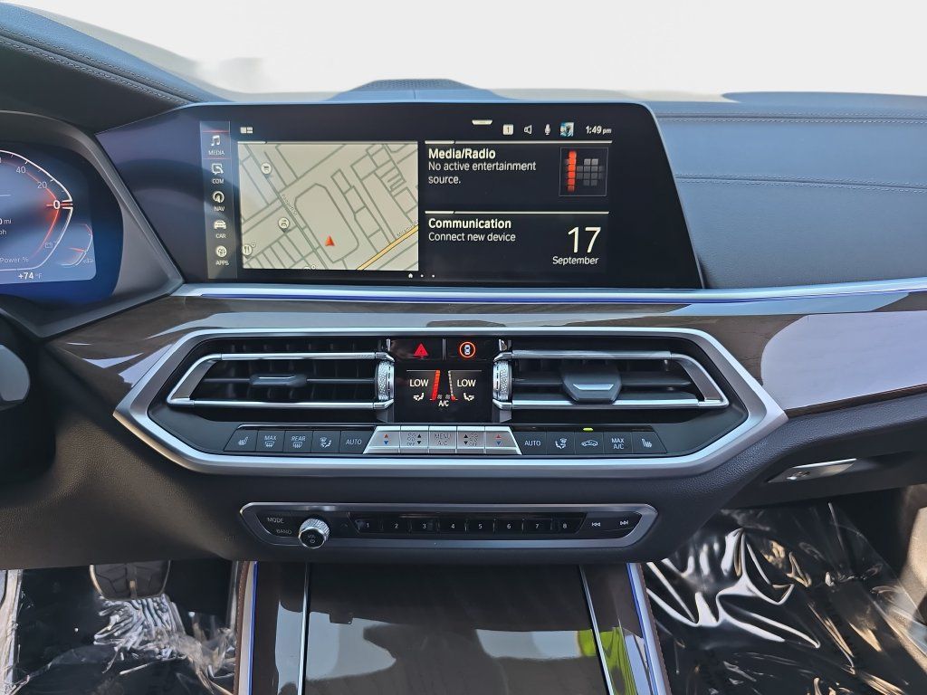 Used 2022 BMW X5 sDrive40i w/ M Sport Package RWD image 23