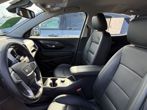 Certified 2022 GMC Terrain SLT image 9