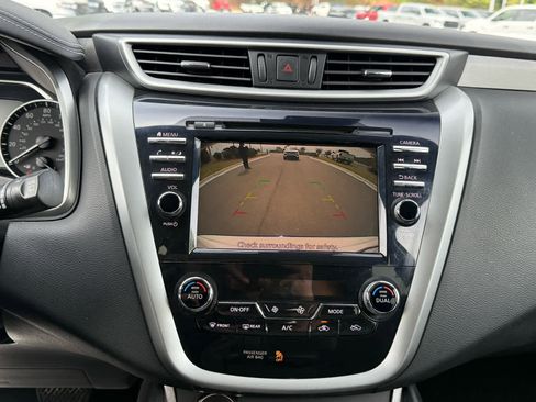 Used 2021 Nissan Murano SV FWD image 18