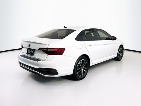 Used 2023 Volkswagen Jetta Sport image 9