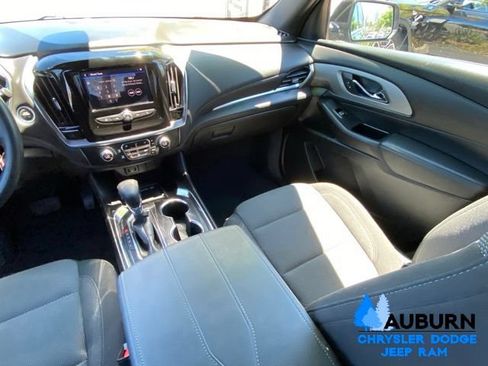 Used 2023 Chevrolet Traverse LT FWD image 30