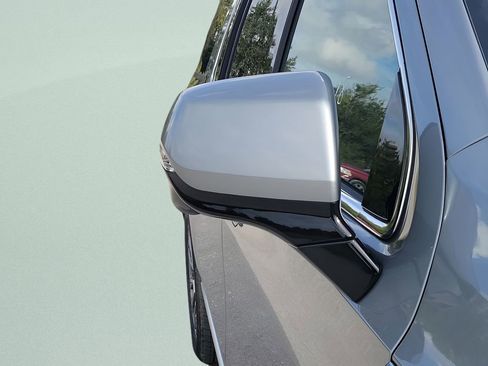 New 2026 GMC Yukon XL Denali w/ Sun & Power Step Package image 21