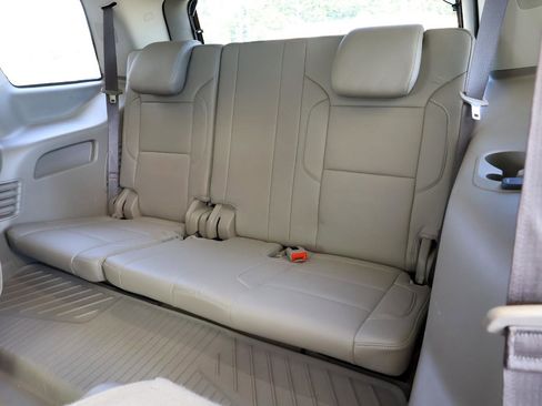 Used 2020 Chevrolet Tahoe LT RWD image 24