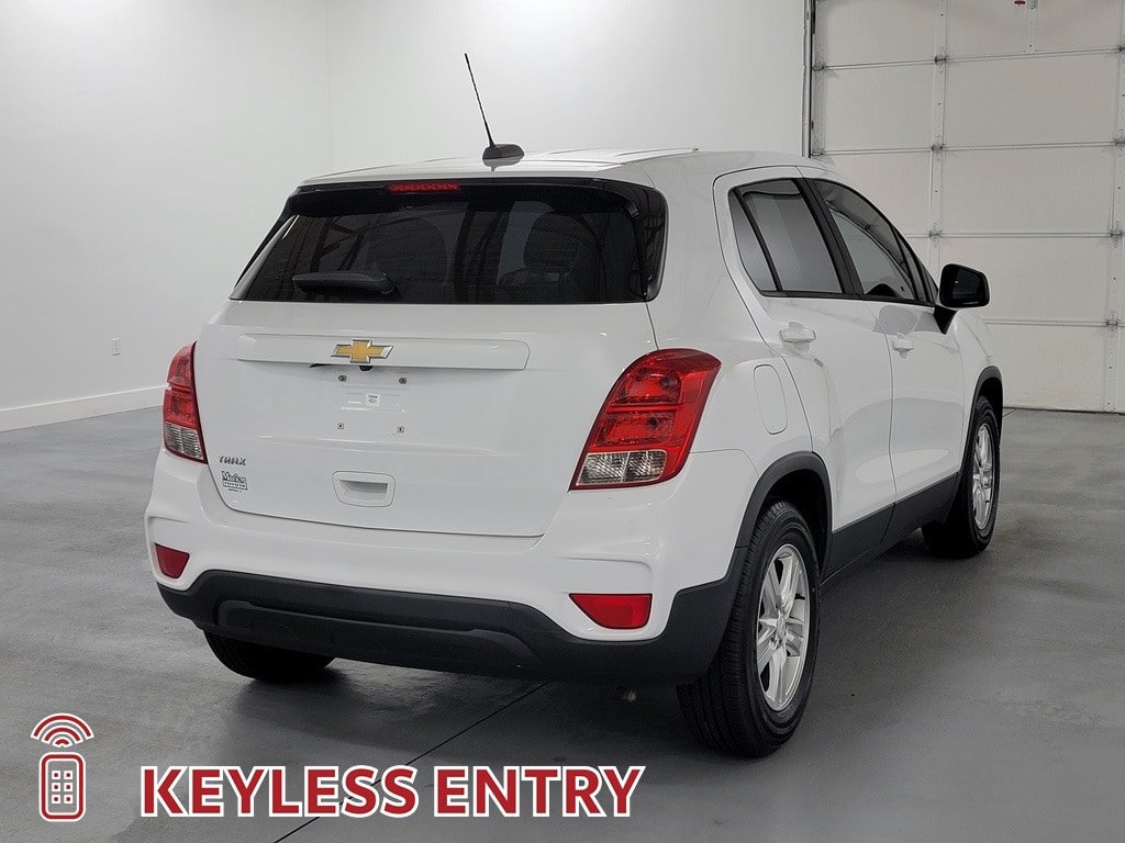 Used 2020 Chevrolet Trax LS FWD image 8