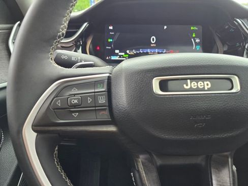 Used 2023 Jeep Grand Cherokee 4WD 4xe image 16