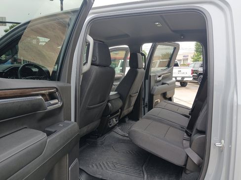 Used 2024 Chevrolet Silverado 1500 RST AWD/4WD image 16