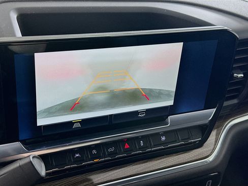 Used 2024 Chevrolet Silverado 1500 LT image 22