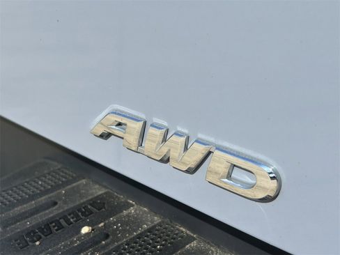 Used 2022 Honda Ridgeline Black Edition image 11