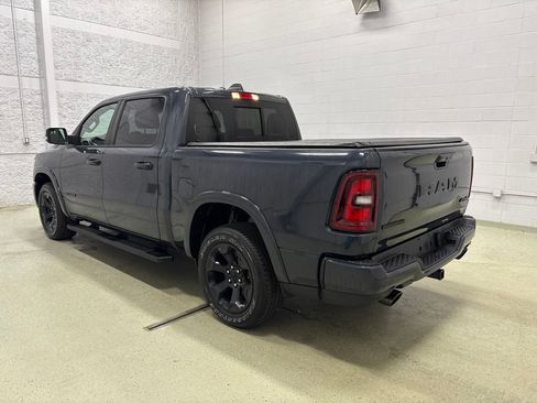 Used 2025 RAM 1500 Big Horn AWD/4WD image 7