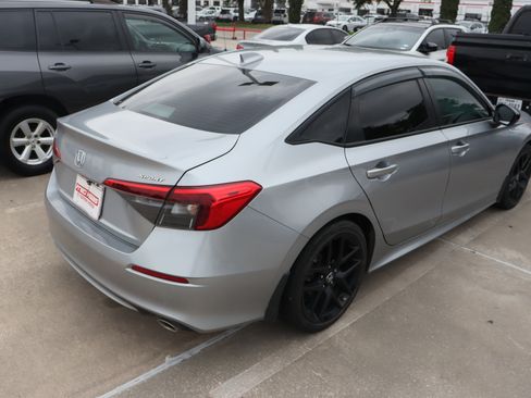 Used 2022 Honda Civic Sport image 9