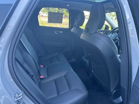 Certified 2025 Volvo XC60 B5 Plus AWD/4WD image 13