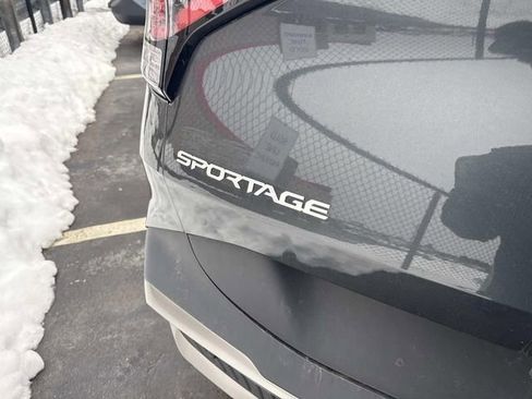 Used 2023 Kia Sportage X-Line image 5