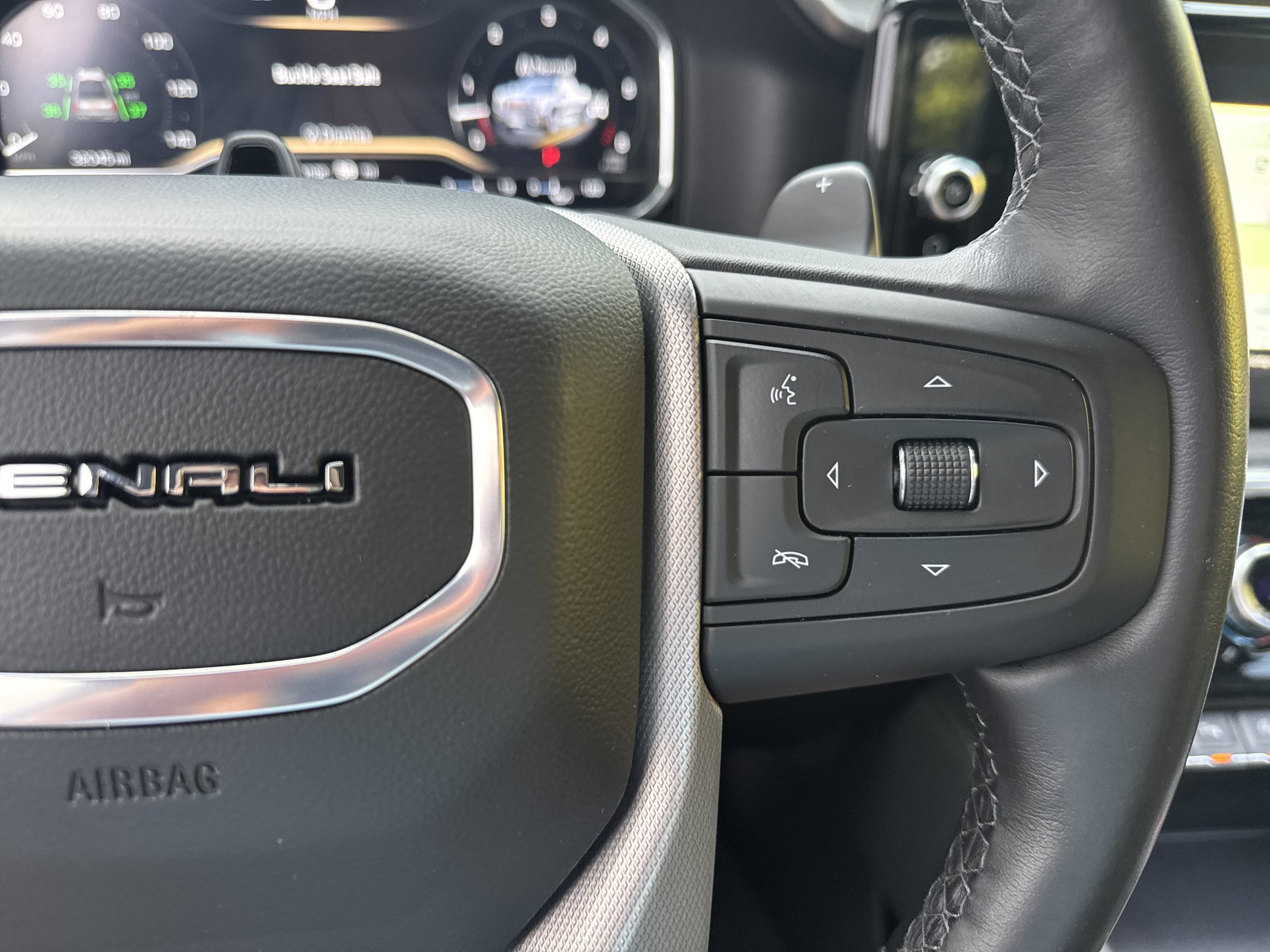 Used 2025 GMC Sierra 1500 Denali AWD/4WD image 30