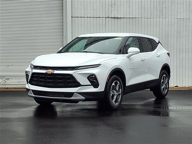 New 2026 Chevrolet Blazer LT FWD image 1