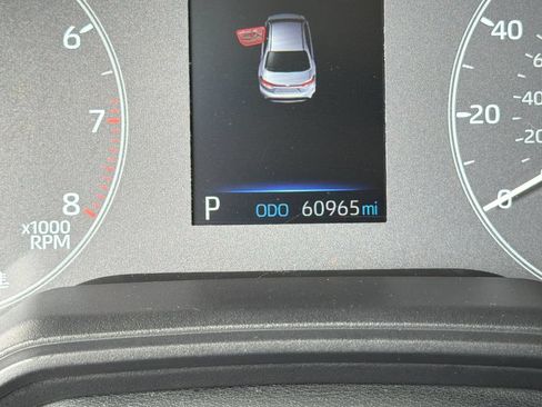Used 2024 Toyota Corolla LE FWD image 25