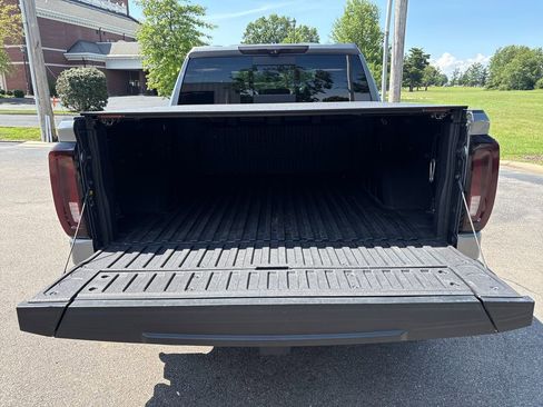 Certified 2021 GMC Sierra 1500 AT4 w/ AT4 Premium Package AWD/4WD image 76