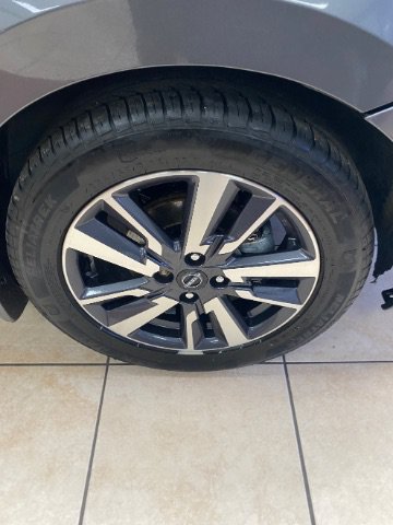 Used 2024 Nissan Versa SV w/ Trunk Package FWD image 19