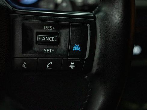 Used 2025 Nissan Rogue SV AWD/4WD image 20