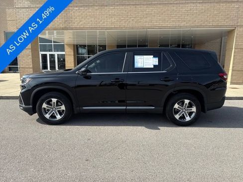 Certified 2025 Honda Pilot EX-L image 1