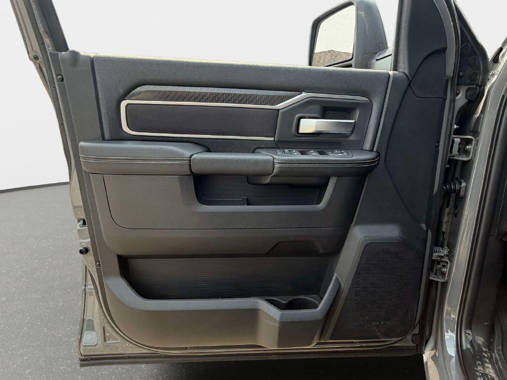New 2026 RAM 2500 Big Horn AWD/4WD image 12