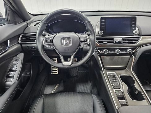 Used 2022 Honda Accord Sport image 4