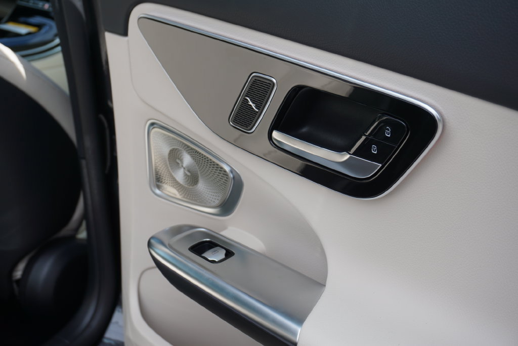 Used 2025 Mercedes-Benz C 300 4MATIC Sedan image 57